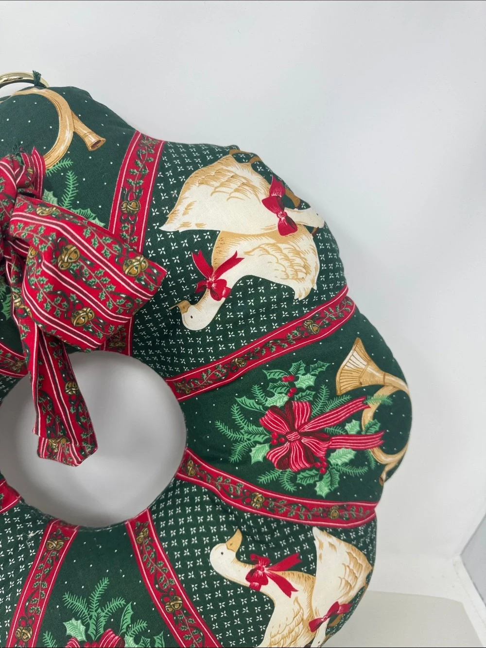 HANDMADE GOOSE CHRISTMAS WREATH FABRIC HOLIDAY NEEDS REPAIR VINTAGE COTTAGECORE